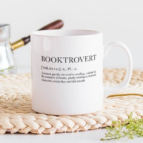 Booktrovert mug with dictionary definition