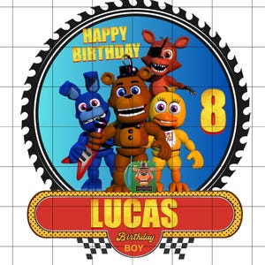 Puede incluir: Gráfico de cumpleaños colorido con personajes de dibujos animados, el texto "HAPPY BIRTHDAY" y el nombre "LUCAS". El diseño incluye un fondo azul, un borde negro y una pancarta roja y amarilla.