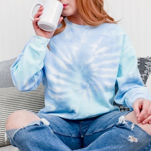 Tie Dye Sweater for Women,Blue Tie Dye, Soft Vintage Tie Dye Sweatshirt,Blank Garment Dyed Sweater,Colortone 8100 sweatshirt,Tie Dye Blanks