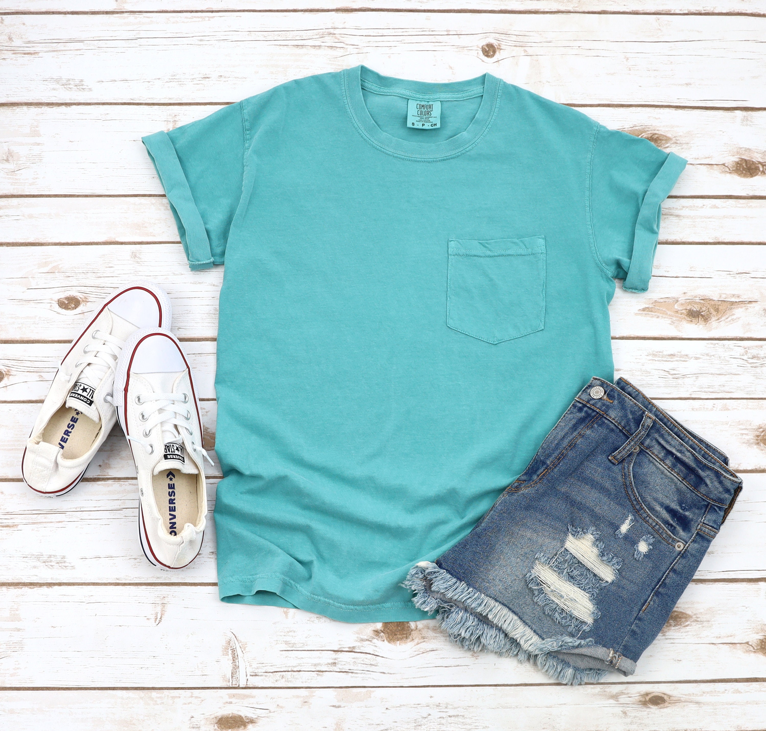 Comfort Color Tshirt With Pocket Embroidered , Oversized Shirt Vintage Color Washed Tshirt Soft Worn Pocket shirt, Trendy Pocket Tee