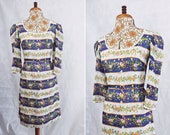 Vintage 1970s mini floral stripe prairie dress with pearl buttons and lace trim - Size Small - UK 8 - US 4