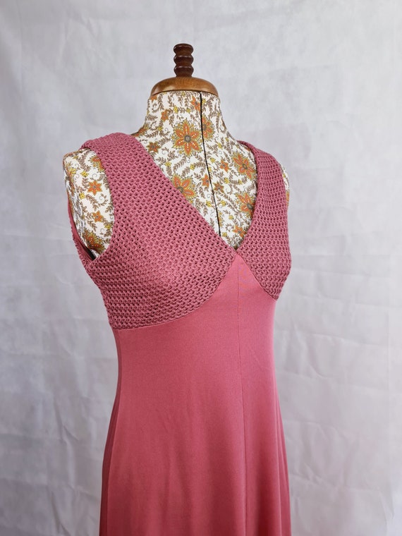 Slinky vintage 1970s dusky pink maxi goddess host… - image 5