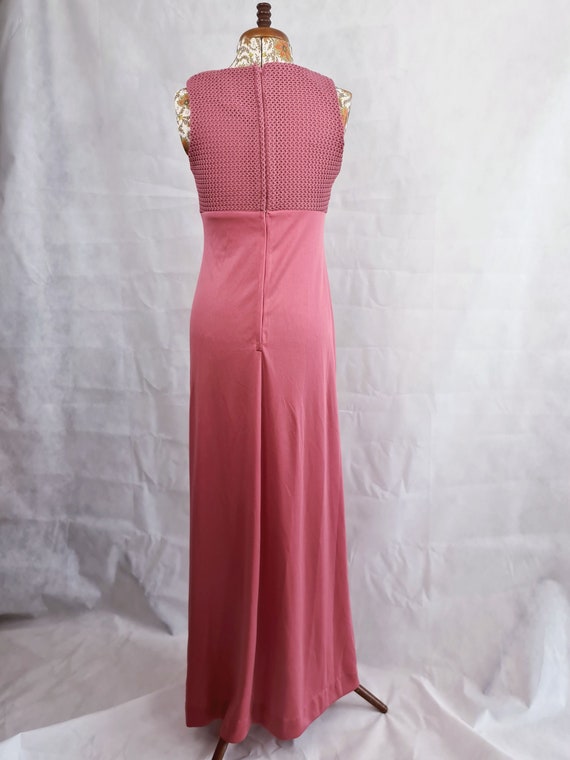 Slinky vintage 1970s dusky pink maxi goddess host… - image 6