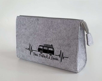 Camper Bulli Kulturtasche aus Filz 28x19x8 | Personalisiert | Kosmetiktasche mit Namen | Campingtasche | Geschenk | Beauty Bag | Camp