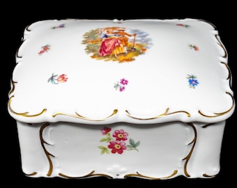 Schwarzenhammer rectangular dresser box, victorian couple and flower arragnements decor, US Zone, Germany, vintage bavarian porcelain