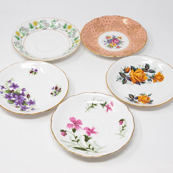 Replacement: Selection of Colclough orphan saucers, vintage bone china, flower decoration