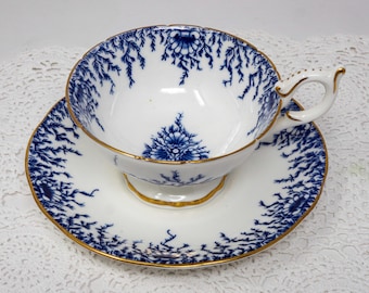 Ensemble de tasses à thé et soucoupes bleu charbon, col large, porcelaine ancienne, c. Années 1926-1960, Angleterre