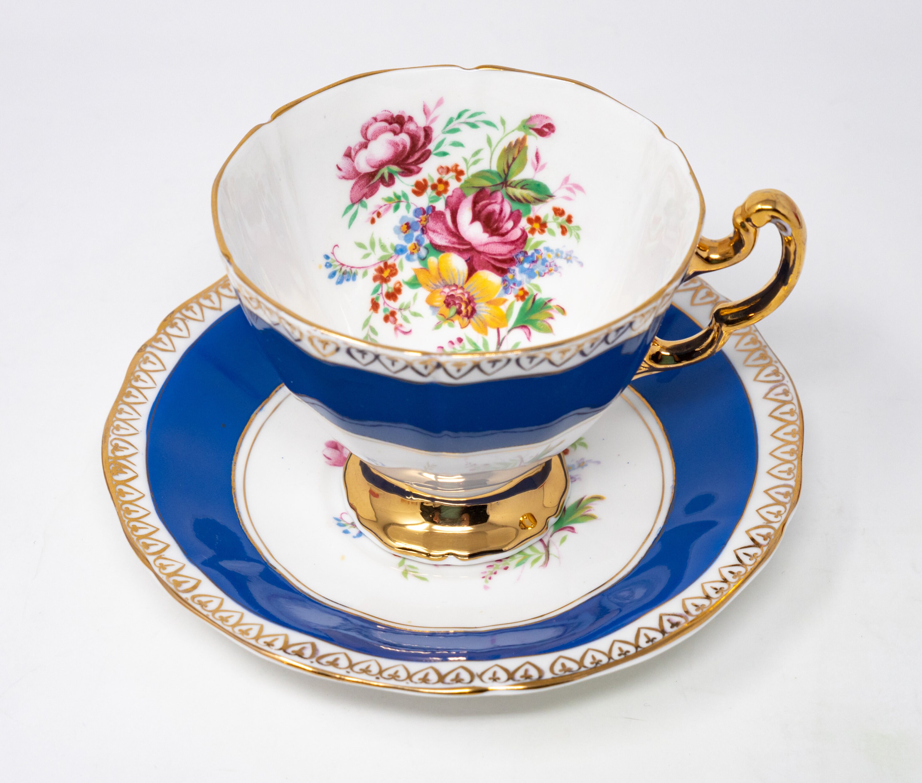 Adderley BONE CHINA ティーカップ・皿セット　ヴィンテージ Adderley BONE CHINA ティーカップ・皿セット ヴィンテージ 【公式通販】