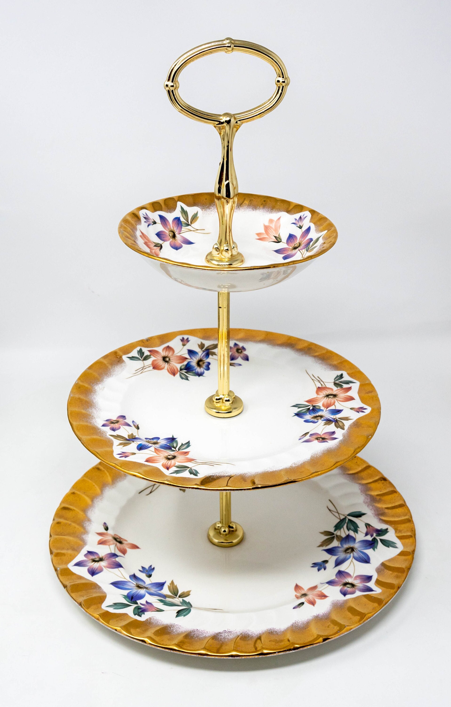 エインズレイ　Aynsley bone china ケーキスタンド　クリスマス エインズレイ Aynsley bone china ケーキスタンド クリスマス