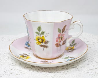 Juego de taza y platillo vintage de Royal Grafton, estampado floral rosa pálido, fabricado en Inglaterra.