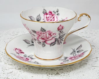 Vintage Aynsley Bone China theekop en schotel: korsetvorm, bloemenrozen