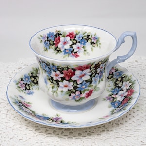 Royal Albert &quot;Fragrance series: Clematis&quot; teacup and saucer set,vintage bone china made in England, Montrose