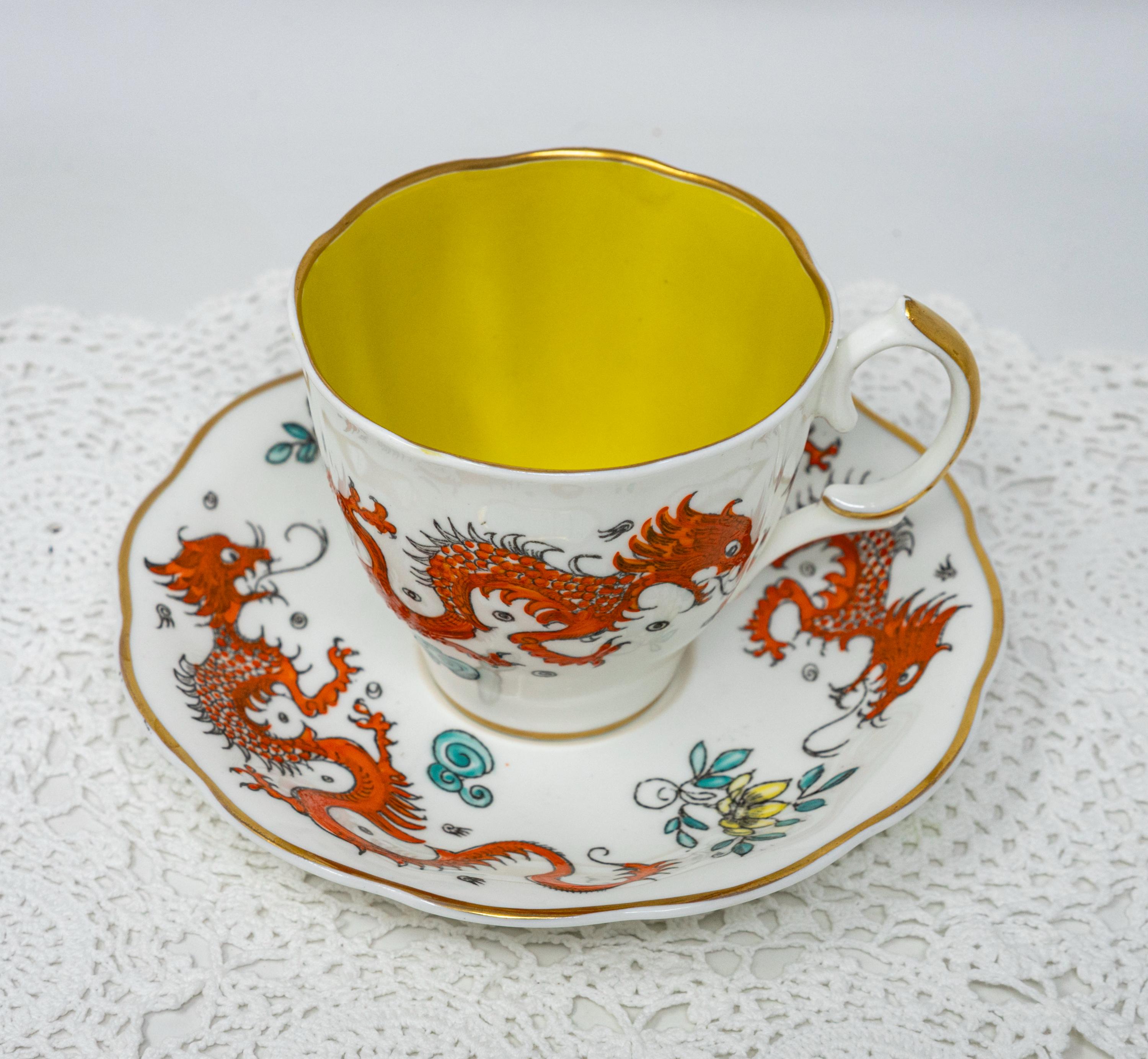 イエローとホワイトの食器セット【アンティーク】 イエローとホワイト