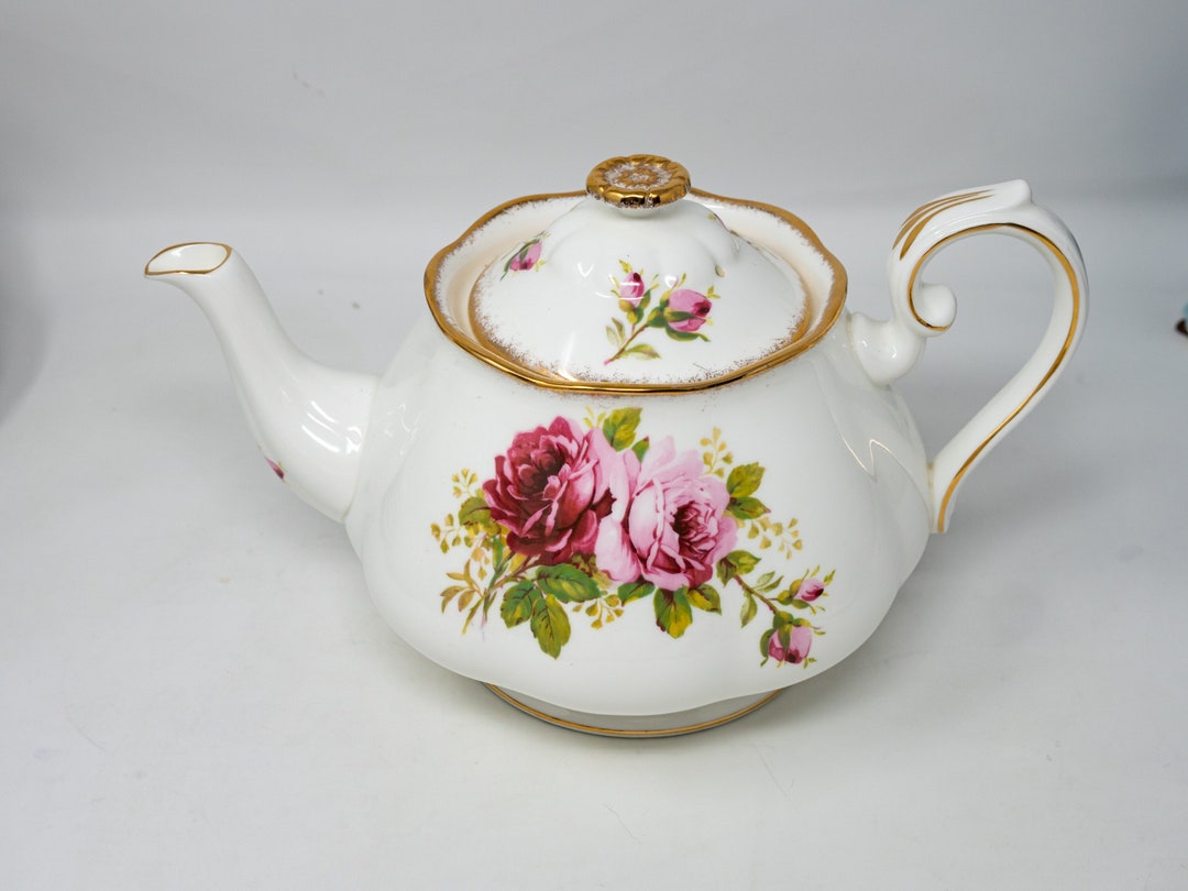Royal Albert american Beauty Teapot, Pink Cabbage Rose, Vintage Bone