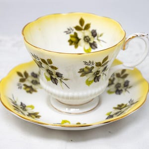 Royal Albert &quot;Horizon&quot; series bright yellow teacup and saucer set, vintage bone china made in England, c.1970-1980s