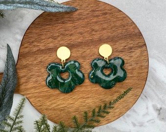 Green Flower Earrings, Green Polymer Clay Earrings, Faux Stone Dangle Earrings, Green Heart Earrings, Green and Gold