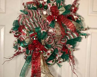 Red and green Christmas wreath, Red and green Christmas door decoration, Traditional Christmas wreath, Traditional Christmas decor,