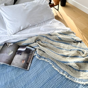 Muslin Blanket, Christmas Gift , Fluffy Gauze Cotton Blanket King, Queen, Oversized Throw Blanket, 4 Layers, Natural Blue Bedroom Decoration