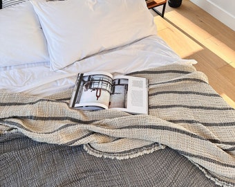 Blankets / Throws