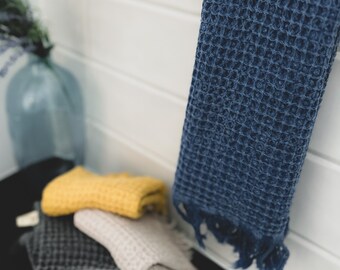 Waffle Towel for Bathroom, Washcloth, Denim Blue Hand Towel for Guest Bath, Soft Cotton Towel Single, Set of 2, Absorbent Every Day Towel