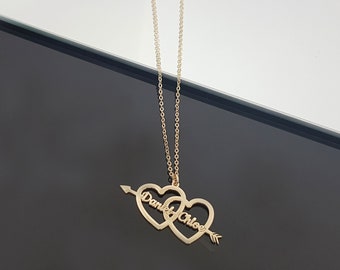 Collier coeur personnalisé avec flèche, collier coeur avec 2 noms, collier couple personnalisé, collier deux noms, collier cadeau Saint Valentin