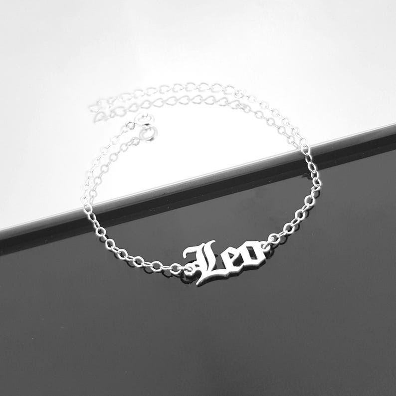 Lejonarmband, Lejonets stjärnteckenarmband, Lejonets horoskoparmband, Lejonets gammalengelska typsnittarmband, Lejonets födelsedagspresent, Lejonpresent bild 2