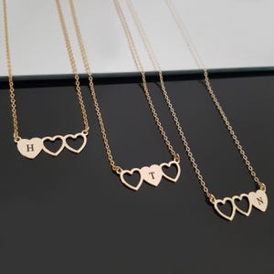 Three Sisters Necklace Heart Shape Set of 3, Best Friends Necklace Set, Big Sis Lil Sis Necklace, Gift From Mother to Daugthers