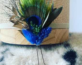 Peacock hair pin/ peacock hair accessories/ peacock feather/ green and blue hair accessories/ hair pins/ dried flower hair pin