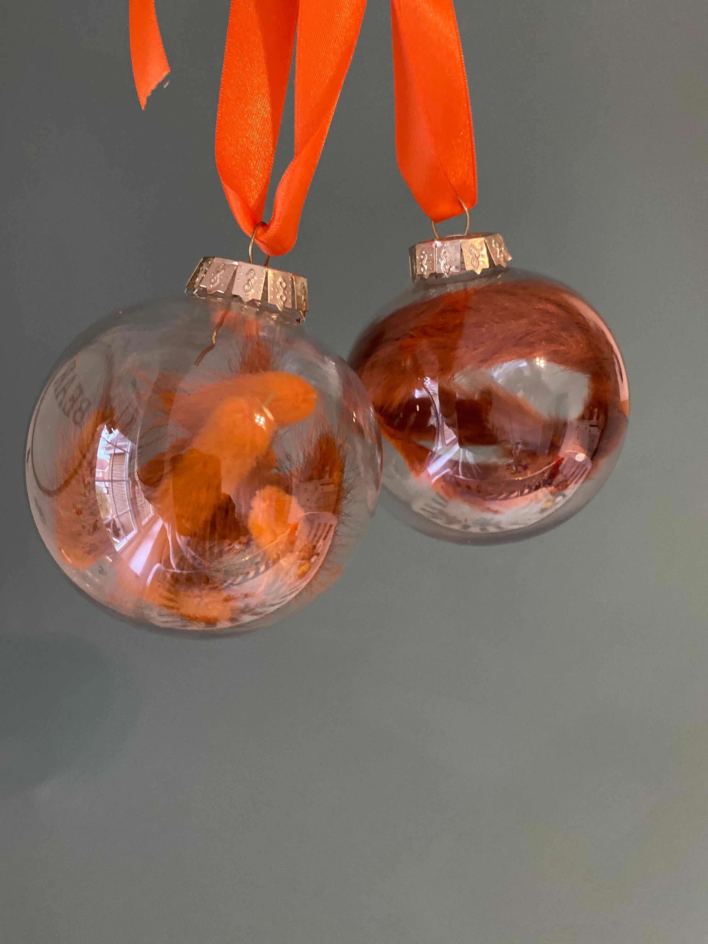Orange Baubles/ Dried Flowers/ Christmas Baubles/ Pampas / Etsy UK