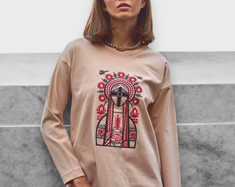 Ukrainian sweatshirt Embroidered &quot;Motanka&quot; – Beige Crewneck Women, Sweater knits, Beige pullover, Cream sweatshirt, Ukrainian culture