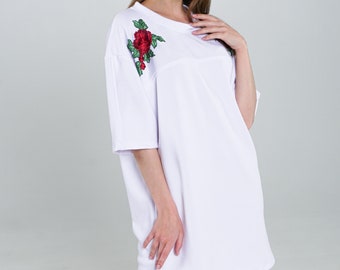 Oversize t-shirt with flowers, white t-shirts, Women Floral T-shirt, Summer beach dress, vacation clothes