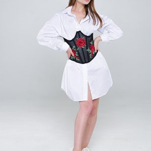 Chemise avec corset à fleurs noires, robe blanche, chemise en coton pour femme, chemise à fleurs d'été, chemise corset à fleurs image 3