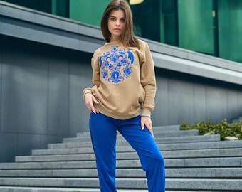 Cotton oversized embroidered sweatshirt and elasticated waist pants suit, sweatshirt and trousers, two piece set, women's spring suit