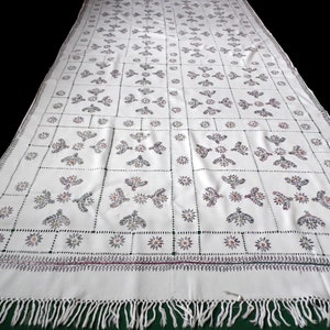 Vintage cotton tablecloth, embroidered tablecloth, Indian cotton tablecloth, hand embroidery, tablecloth from India, fringed tablecloth