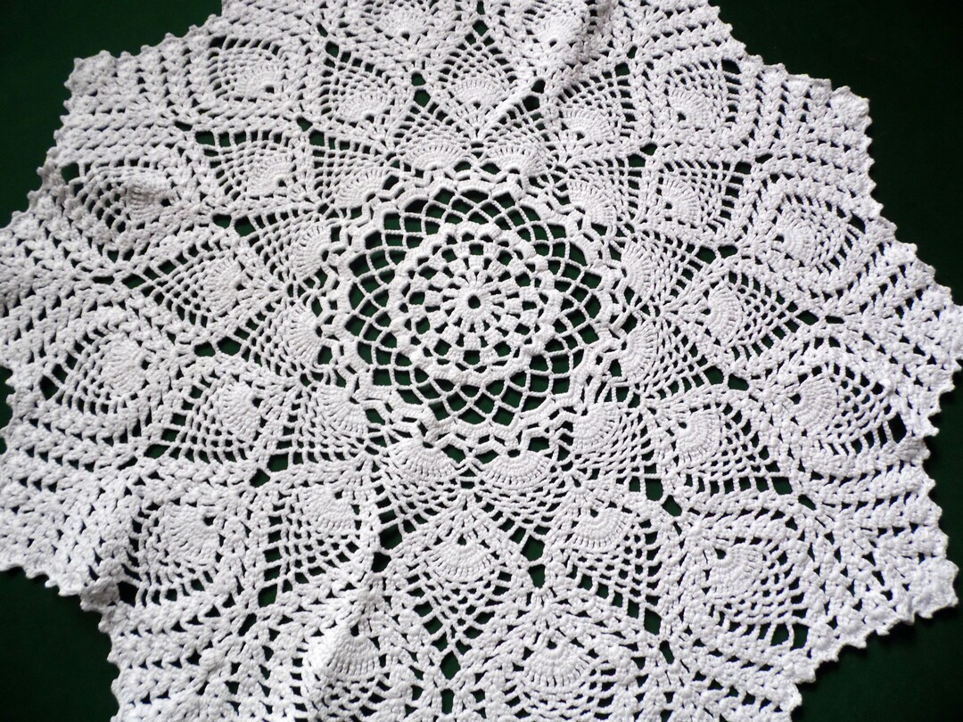 Vintage Crochet Tablecloth. Round Crochet Table Topper. Etsy