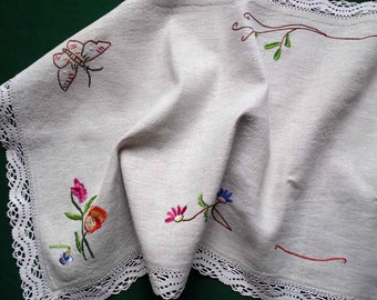 Vintage linen table runner with hand embroidery, flowers  and butterflies embroidery, vintage linen table topper, floral embroidery, lace