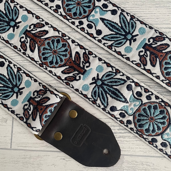 White jacquard guitar strap / Electric bass and acoustic guitar strap / Vintage guitar strap / Western guitar strap / Woven guitar strap /