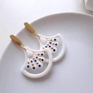 Boucles d'oreilles, fait main en France, modèle Hang Nok yung Création originale by Sunisa, artiste franco-thaïe image 3