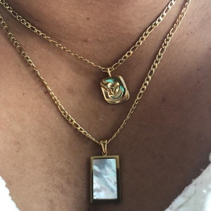 Collana con pendente rettangolare in conchiglia di abalone naturale placcata in oro 18 carati collana a strati collana in oro immagine 3