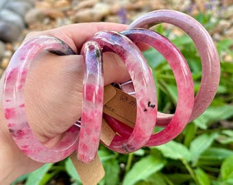 Beautiful Natural Icy Pink Cherry Blossom Rhodonite Bangle - 58 mm - 63 mm High Quality - Great Gift - Healing - Gemstone - Crystal - Unique