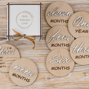 Disques d'étape en bois mensuels, cartes d'étape pour bébé de 1 à 12 mois, marqueur d'étape mensuelle pour bébé, signes du mois en bois 3D bébé