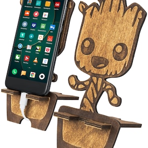 Wooden Cell Phone Stand: Universal Phone Holder
