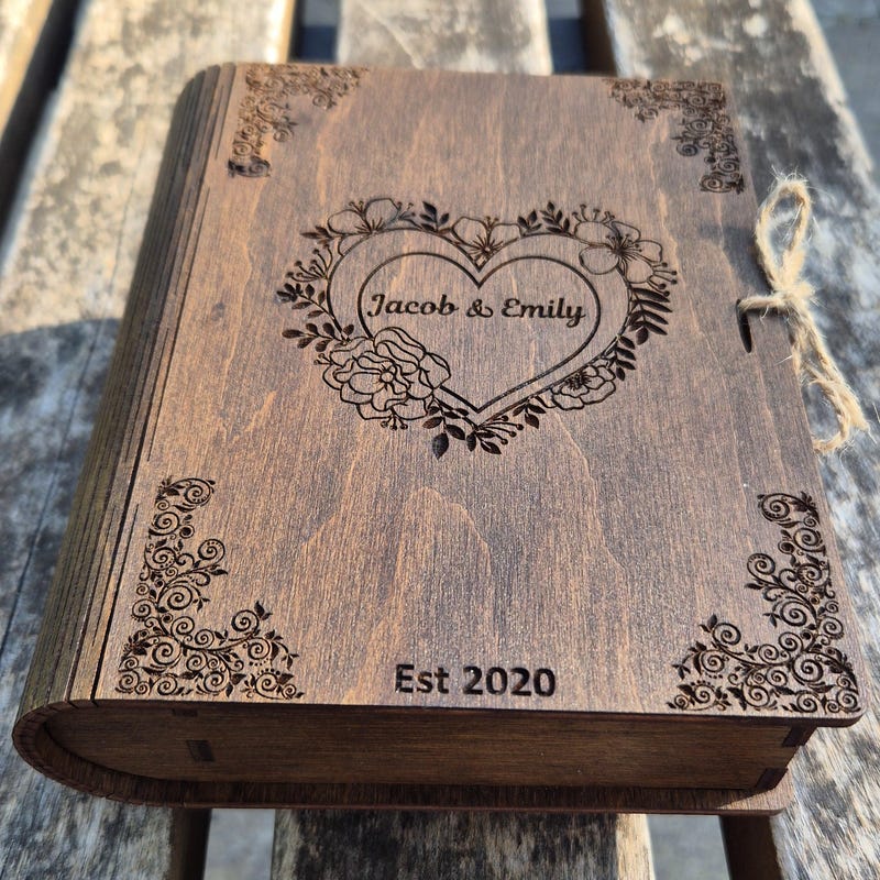 Couples 5th Wedding Anniversary Gifts - 60+ Gift Ideas for 2026