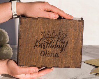 Scatola portaoggetti in legno personalizzata, regalo per coppie in occasione di anniversari, scatola ricordo di nozze incisa, regalo di fidanzamento