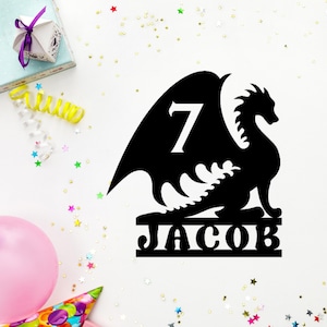 Decorazione per torta a forma di drago personalizzata - disponibile una scelta di colori di carta glitterata