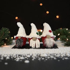 Hand Knit Chunky Santa Gnome Pattern-Video & PDF