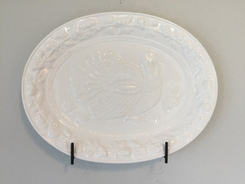 Platter Hanger Wall Mounted Holder for a Plate With a Depth of 0 Inch