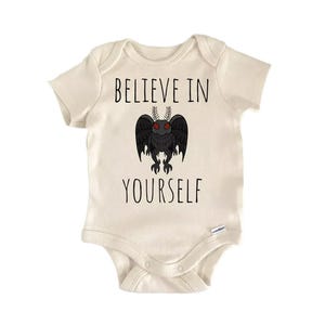 Hombre polilla, críptido, body de bebé hombre polilla®, bebé hombre polilla, ropa hombre polilla, regalo para baby shower, ropa de bebé críptido, camiseta de bebé críptido