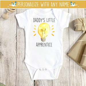 Elektricien Onesie®, Lineman Onesie®, babycadeau elektricien, gloeilamp Onesie®, toekomstige elektricien, papa's leerling, pasgeboren elektricien