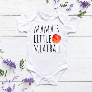 presente de chá de bebê, presente italiano para bebê, macacão italiano®, macacão®, almôndega pequena, macacão fofo para bebê®, macacão foodie®, macacão engraçado para bebê®